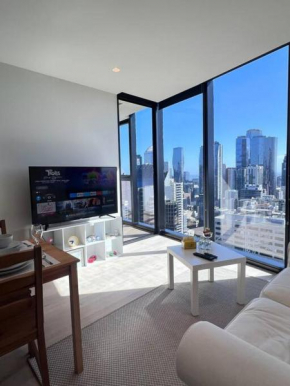 Melbourne CBD Skyline City View 2BR+1BA